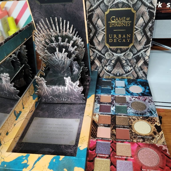 Amazing GOT Palette - Picture 2 of 4